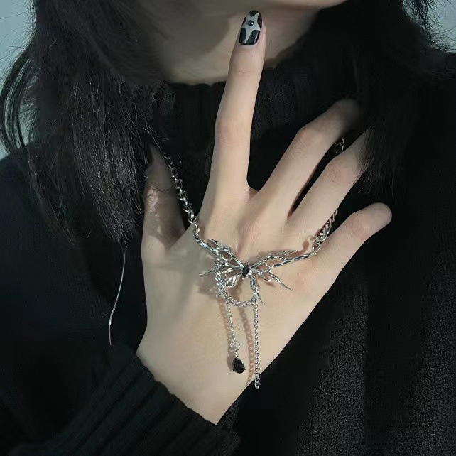 Mới Dây Chuyền Mặt Hình Bướm Đính Đá zircon Đen Thời Trang Cho Nữ