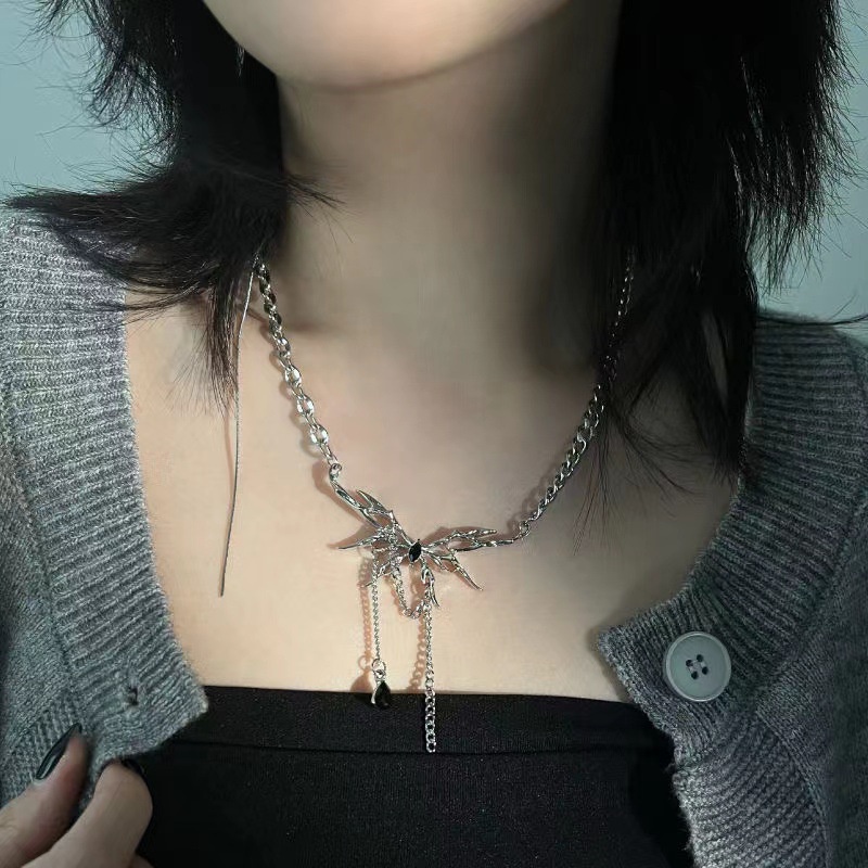 Mới Dây Chuyền Mặt Hình Bướm Đính Đá zircon Đen Thời Trang Cho Nữ