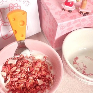 Màu Sắc Bộ Bát Ăn Hello Kitty