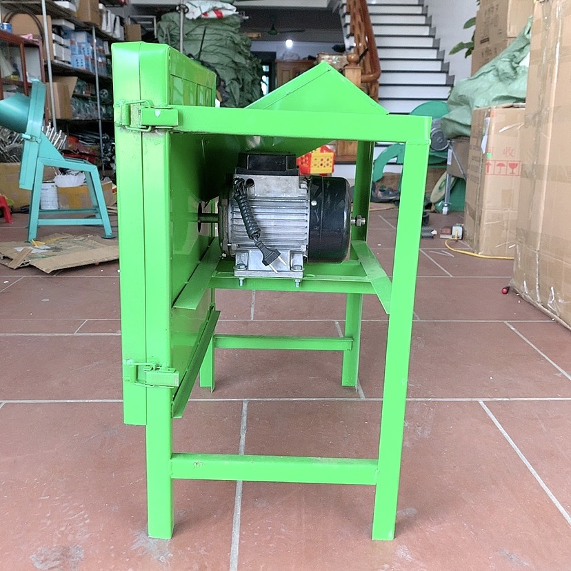 Máy Thái Chuối 4 Chân Loại Dao Cong Băm Rau Bèo, Thái Cỏ Voi Đa Năng . Động Cơ 750W. MÁY BĂM LÁT