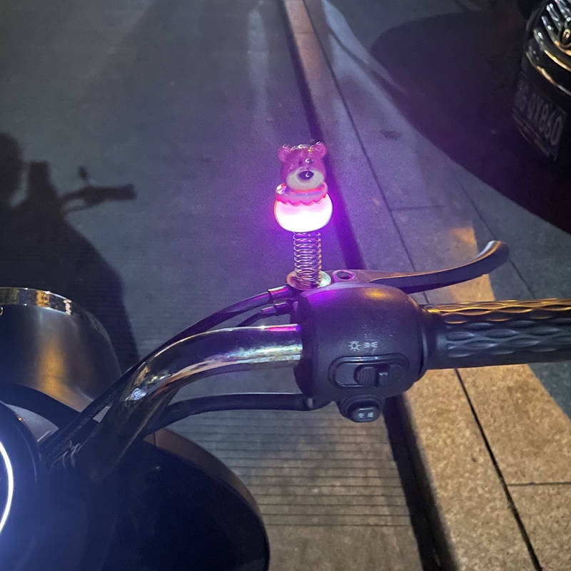 Three-Dimensional Cartoon Strawberry Bear Electric Car the Hokey Pokey Flash Cinnamoroll Babycinnamoroll Car Table Cute Spring Pendant Decoration Iblx