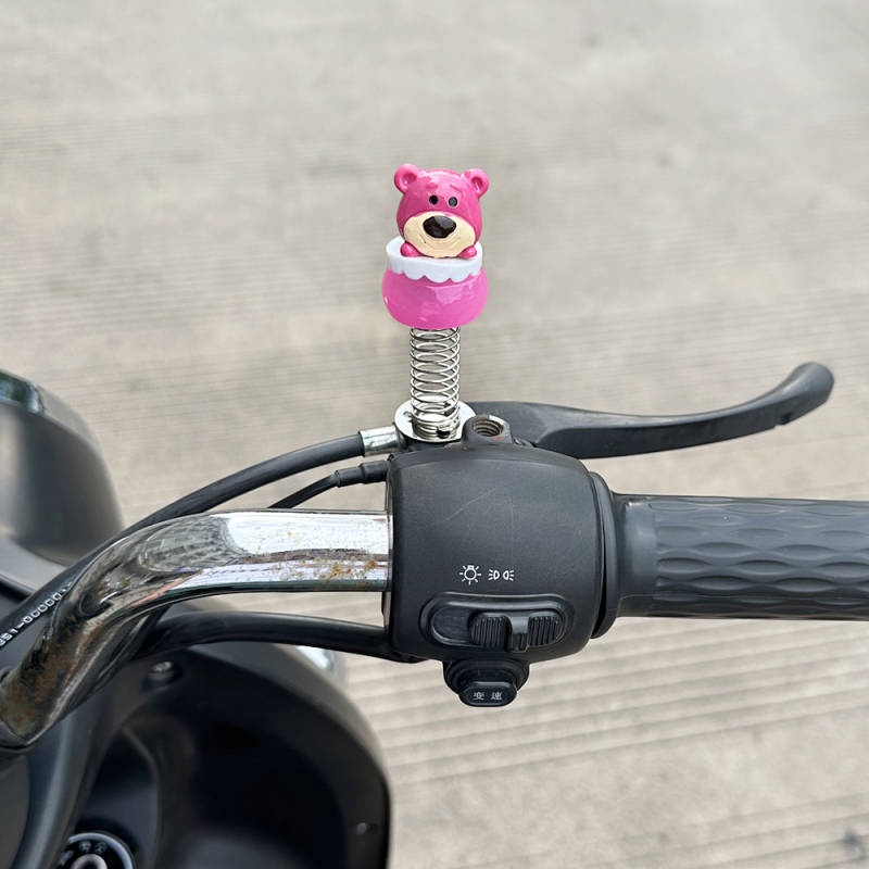 Three-Dimensional Cartoon Strawberry Bear Electric Car the Hokey Pokey Flash Cinnamoroll Babycinnamoroll Car Table Cute Spring Pendant Decoration Iblx