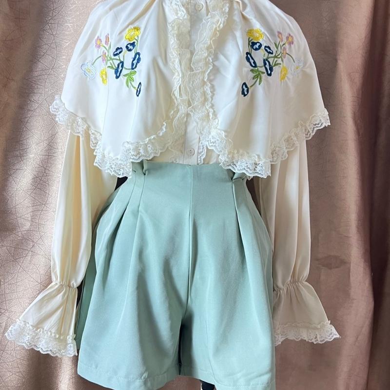 Set áo sơ mi tiểu thư  cổ bèo thêu hoa tay dài nút gài mix quần short lưng thun
