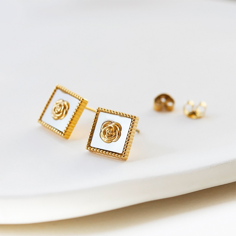 Ht Bông Tai Bằng Thép Titan Mạ Vàng 18k Hình Vuông Sang Trọng Cho Nữ