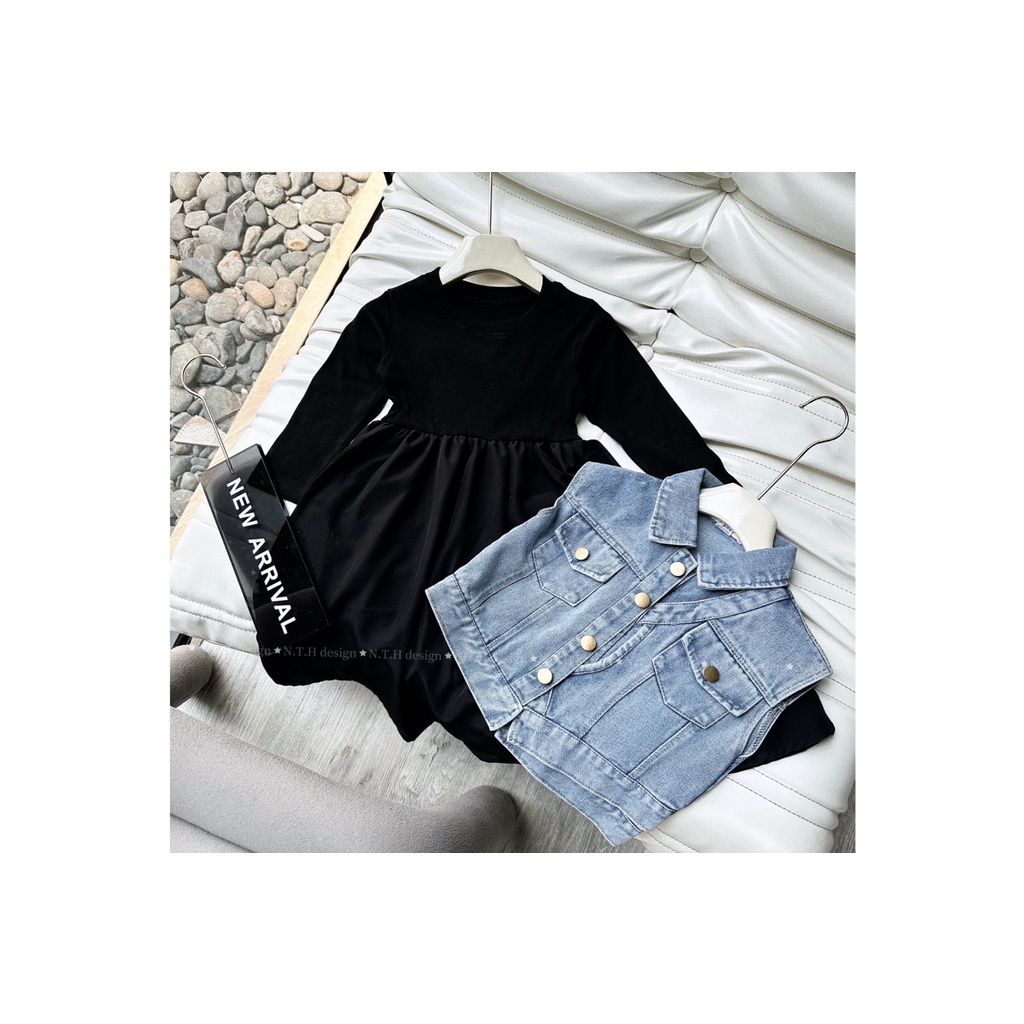 Sét Váy Body Đen Kèm Gile Jean Điệu Đà 18-32kg SMB67 - Shop Mẹ Bông 92