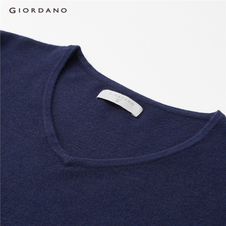 GIORDANO WOMEN V-neck solid color loose sweater 13353772