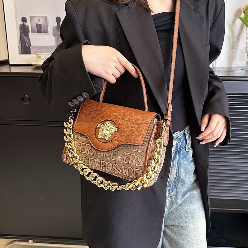 Túi Đeo Vai Mùa Hè 2023 In Họa Tiết Chữ Có Dây Xích Thời Trang Cho Nữ