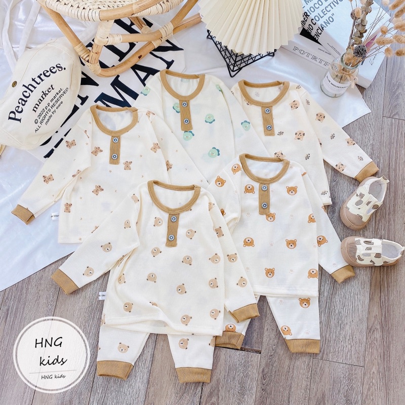 Bộ dài tay thu đông in gấu chất thun tăm cao cấp mềm ấm co giãn cho bé trai bé gái