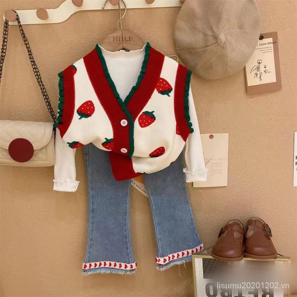 Áo Len Không Tay Lót Nhung Họa Tiết Dâu Tây Phong Cách Hàn Quốc Thời Trang Thu Đông Cho Bé Gái