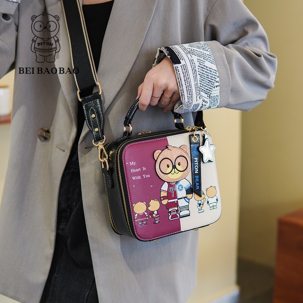 Mới Túi Xách Đeo Vai Nhiều Ngăn Hình Vuông Hoạ Tiết Gấu Xinh Xắn