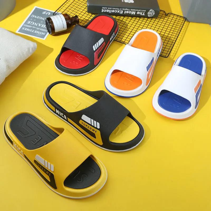 Dép Nam Quai Ngang Mùa Hè Màu Vàng Bên Ngoài Mặc Chống Trơn Trượt Thời Trang Dép Ngoài Mặc Nhà Phòng Tắm Chống Trơn Trượt
