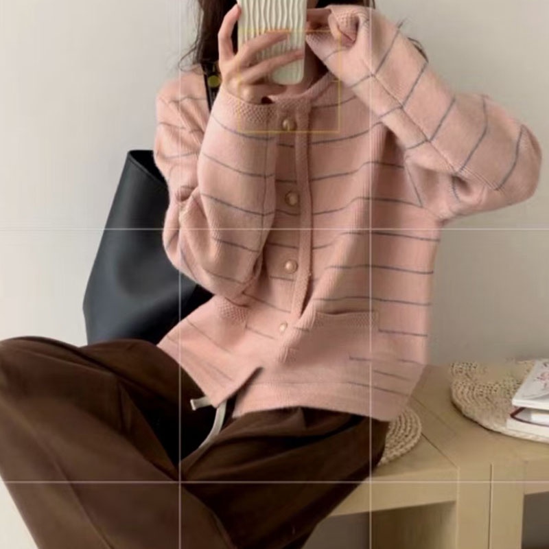 Áo Khoác cardigan Cổ Tròn Dáng Rộng Mềm Mại Họa Tiết Kẻ Sọc Thời Trang Mùa Đông Phong Cách Hàn Quốc Cho Nữ