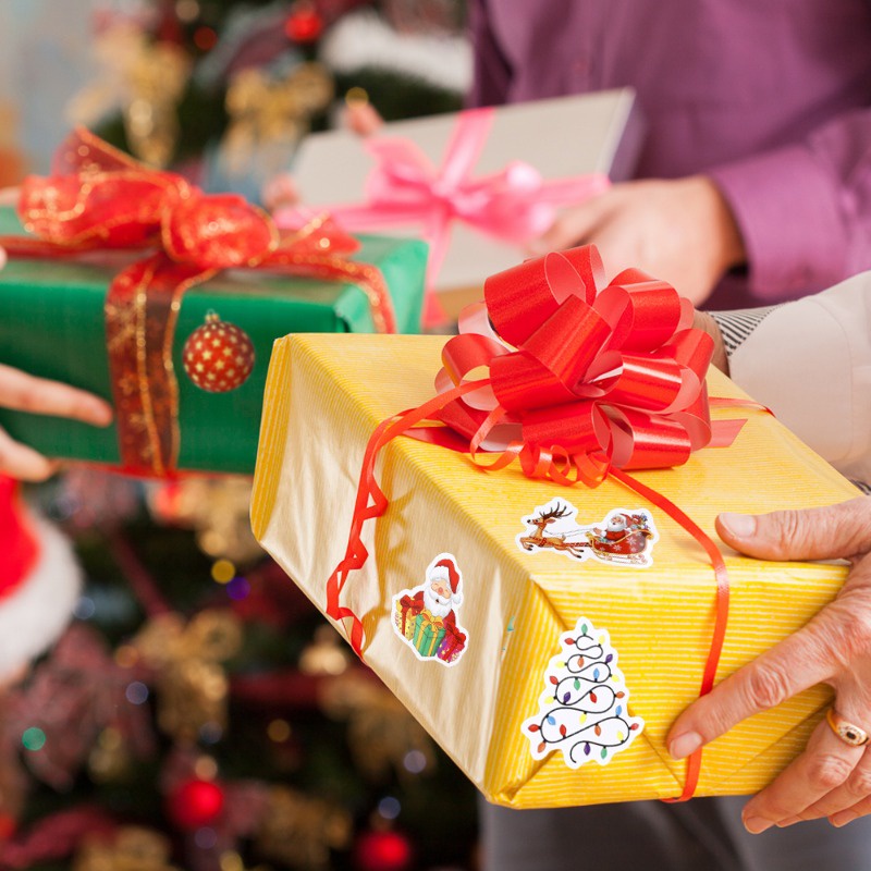 Set 50 Sticker Dán Trang Trí Giáng Sinh Hình Ông Già Noel Hoạt Hình Dễ Thương
