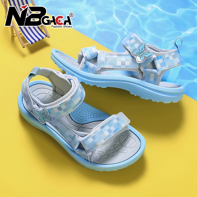 Xăng đan Mềm Mại Chống Trượt Thoáng Khí In Họa Tiết Bươm Bướm Dễ Thương Dành Cho Bé Gái