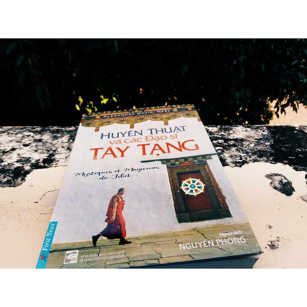 Sách - Huyền Thuật Và Các Đạo Sĩ Tây Tạng - Nguyên Phong