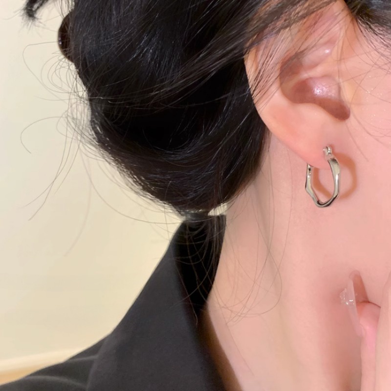 We flower Bông Tai Mạ Bạc 925 Hình Tròn Không Gây Dị Ứng Thời Trang Dành Cho Nam Và Nữ