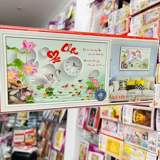 Tranh đính đá cha mẹ đồng hồ vs486 chưa đính