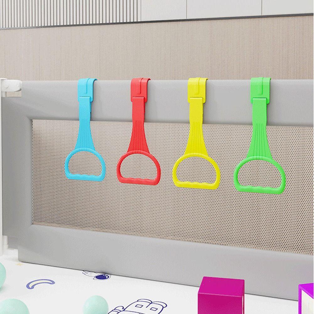 Yve Vòng Nhựa Màu Kẹo Trọng Lượng Nhẹ Có Vòng Treo Cũi Em Bé