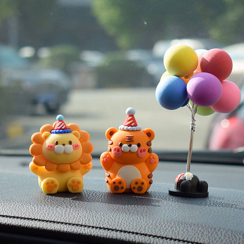 Car Small Ornaments Cartoon Cute Doll Creative Car New Super Cute Dashboard Car Interior Small Object Decorations z9Bo
