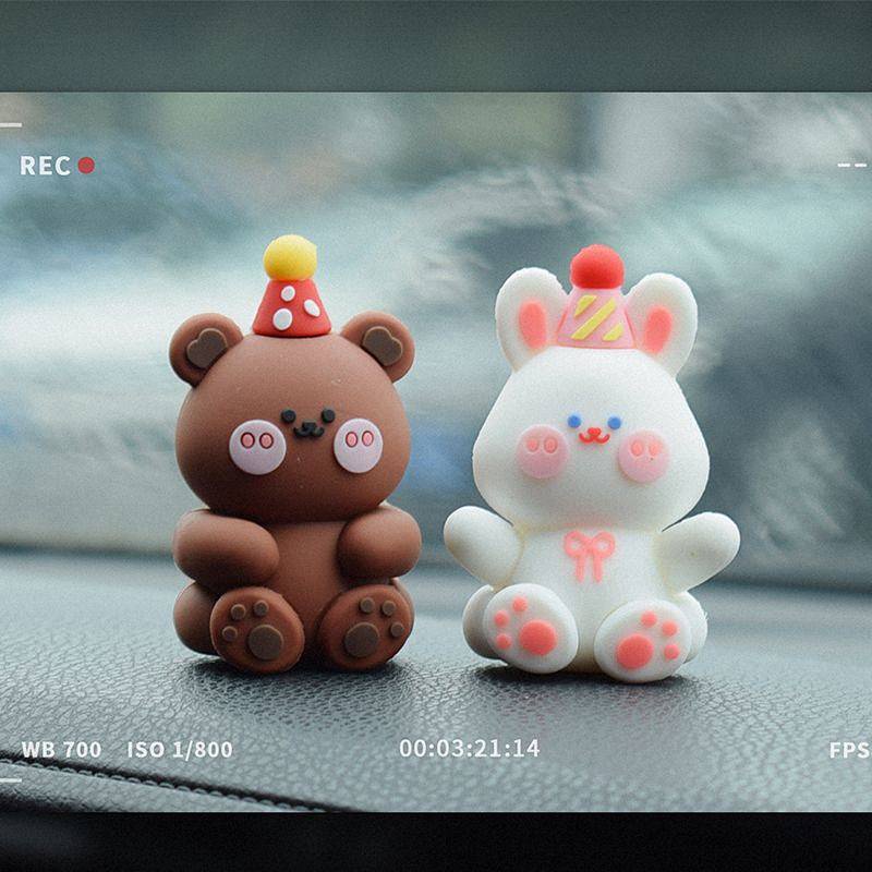 Car Small Ornaments Cartoon Cute Doll Creative Car New Super Cute Dashboard Car Interior Small Object Decorations z9Bo