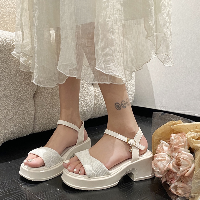 Xăng đan Đế Dày Mềm Mại Chống Trượt Thoải Mái Thời Trang Mùa Hè Dành Cho Nữ