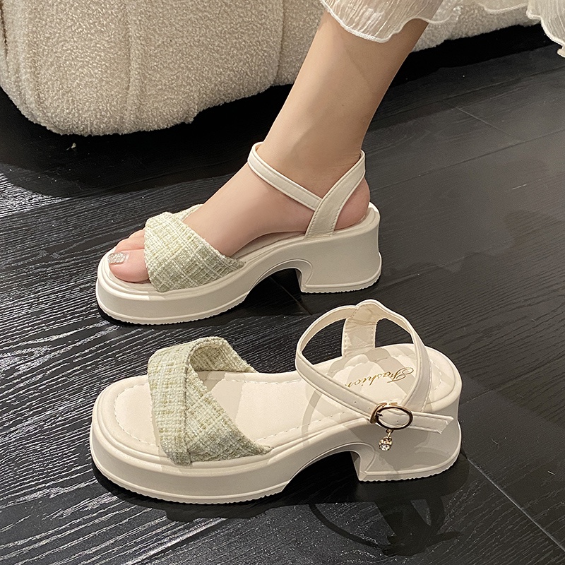 Xăng đan Đế Dày Mềm Mại Chống Trượt Thoải Mái Thời Trang Mùa Hè Dành Cho Nữ