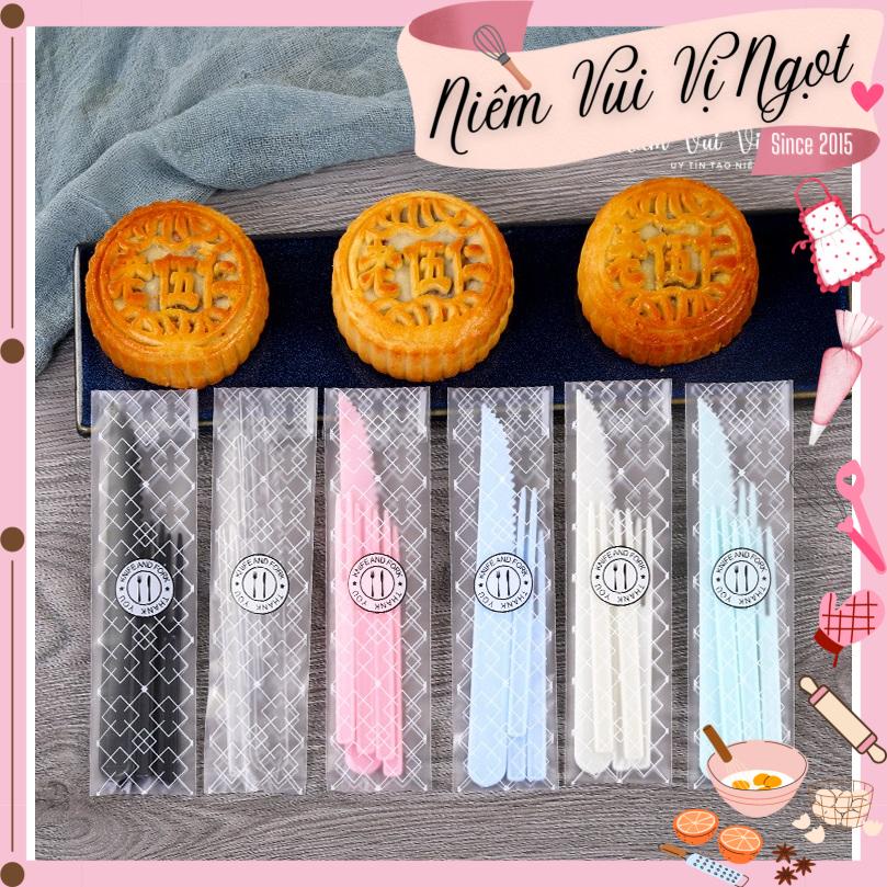 Bộ Dao Nĩa Nhựa Cắt Bánh Trung Thu (Set 50 bộ)