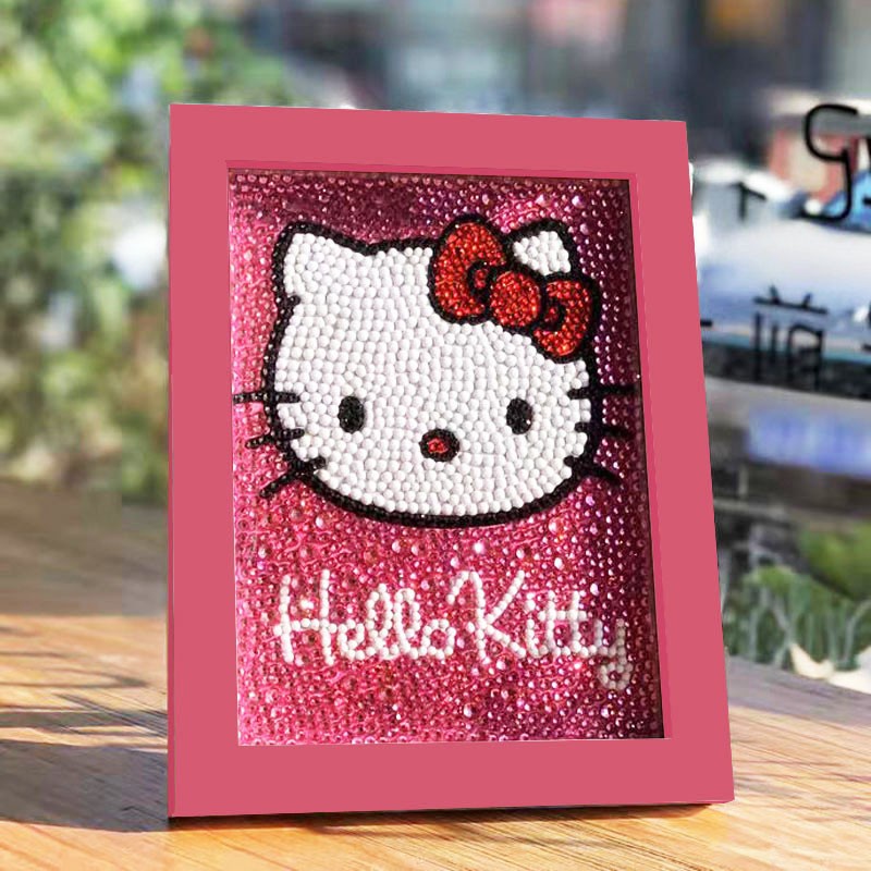 Bộ Tranh Đính Đá Tự Làm Hình Hello Kitty Cho Bé