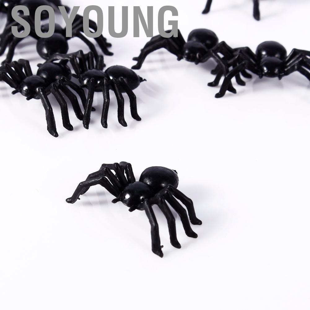 Soyoung 50pcs 2cm Small Black Plastic Fake Spider Toys Halloween Funny Joke Prank