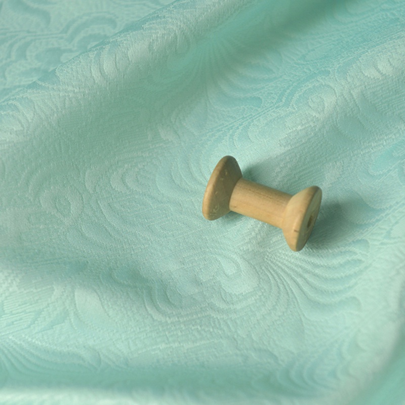 Vải cotton polyester Dập Nổi Họa Tiết Hoa Xinh Xắn Dùng May Áo Gối / Váy Sườn Xám / Sách Vở Cho Bé