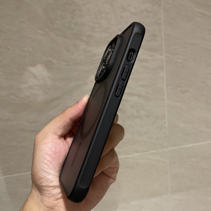 Mới Ốp Điện Thoại Túi Khí Chống Rơi Màu Đen Nhám Hít Nam Châm Cho iphone 11 12 13 14 15 pro max 14 plus 15promax