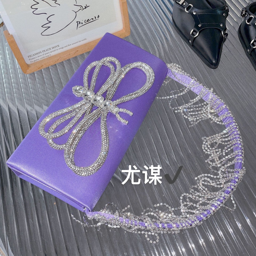 Túi Đeo Chéo Vải Lụa Dáng Vuông Nhỏ Đính Đá Lấp Lánh Phối Nơ Tua Rua Dễ Thương