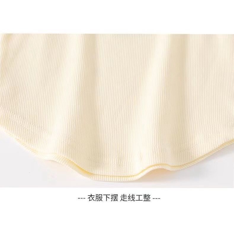 Áo thun màu trơn dễ thương cho bé gái