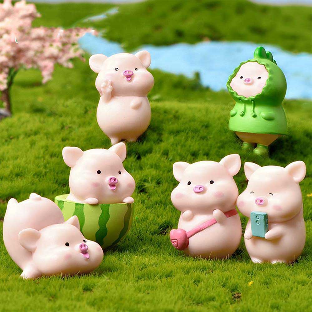 7 pieces/set of cute cartoon pigs, bonsai, and meaty decorations, car mounted small ornaments, children's toy dolls