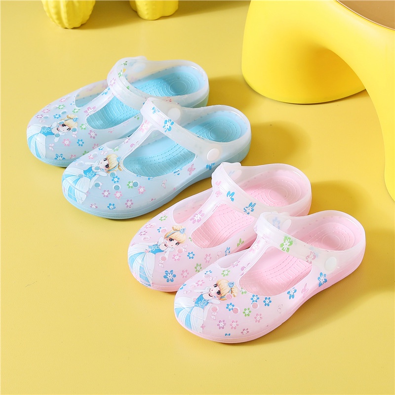 Dép Sandal Đế Mềm Chống Trượt Có Lỗ Cỡ Lớn / Trung Bình / Nhỏ Họa Tiết Hoạt Hình Thời Trang Đi Biển Mùa Hè Cho Bé Gái