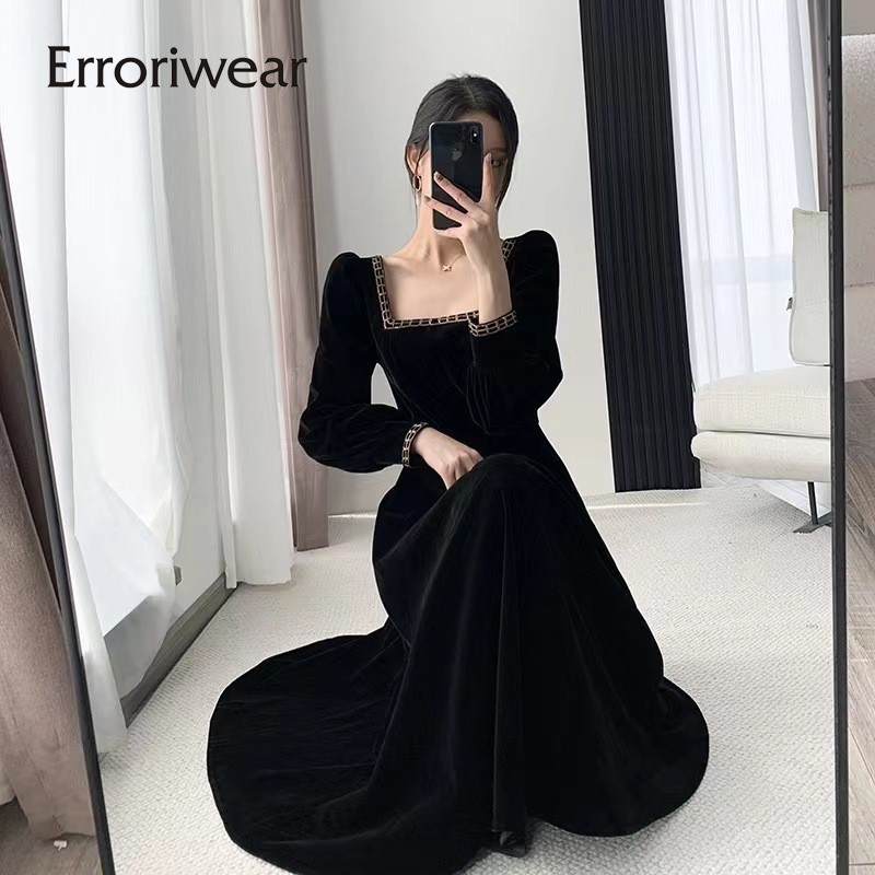 Đầm ERRORIWEAR cổ vuông viền vàng chất nhung rộng rãi thời trang 2023 cho nữ