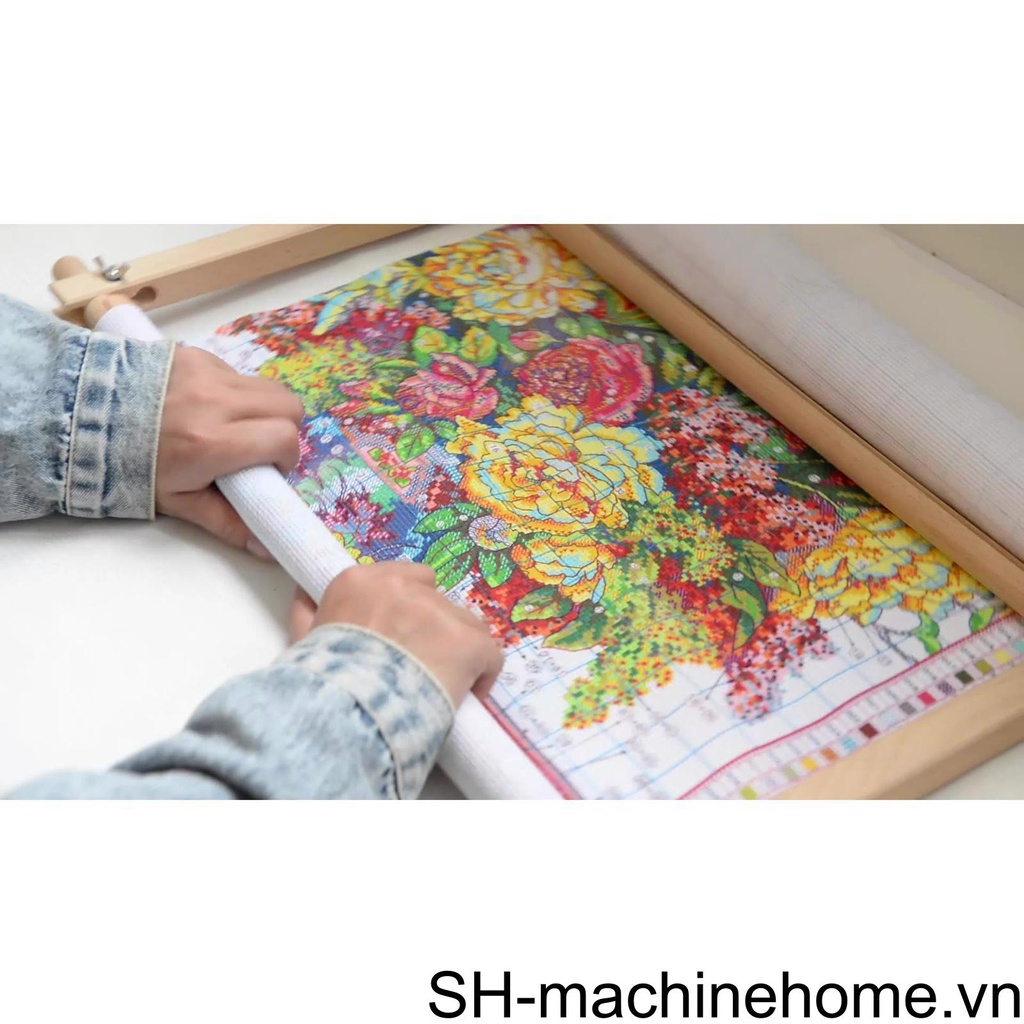 Set 1 / 2 Khung Tranh Thêu Chữ Thập Phong Cách