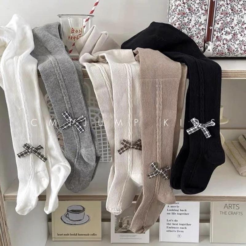 QUẦN TẤT LIỀN BÀN ĐÍNH NƠ CHO BÉ