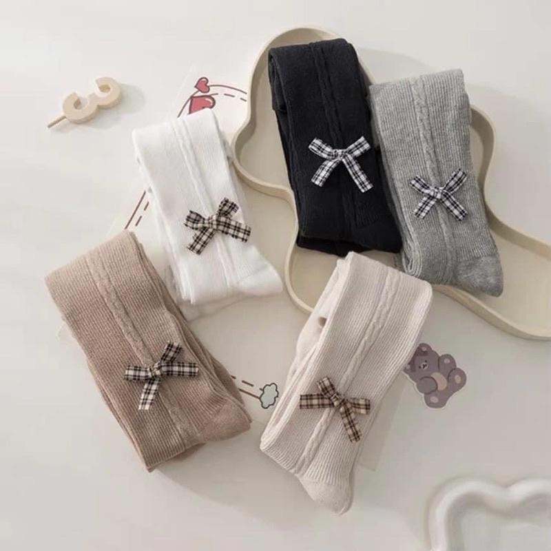 QUẦN TẤT LIỀN BÀN ĐÍNH NƠ CHO BÉ