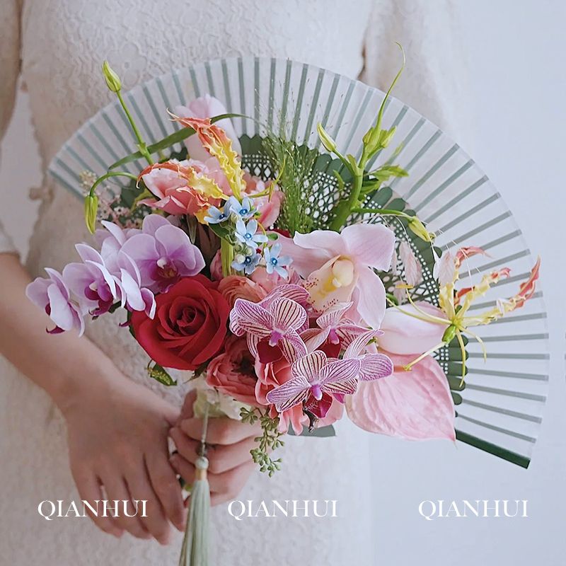 Quạt Xếp Cầm Tay Đính Nơ Phong Cách Trung Hoa Mới Cho Đám Cưới