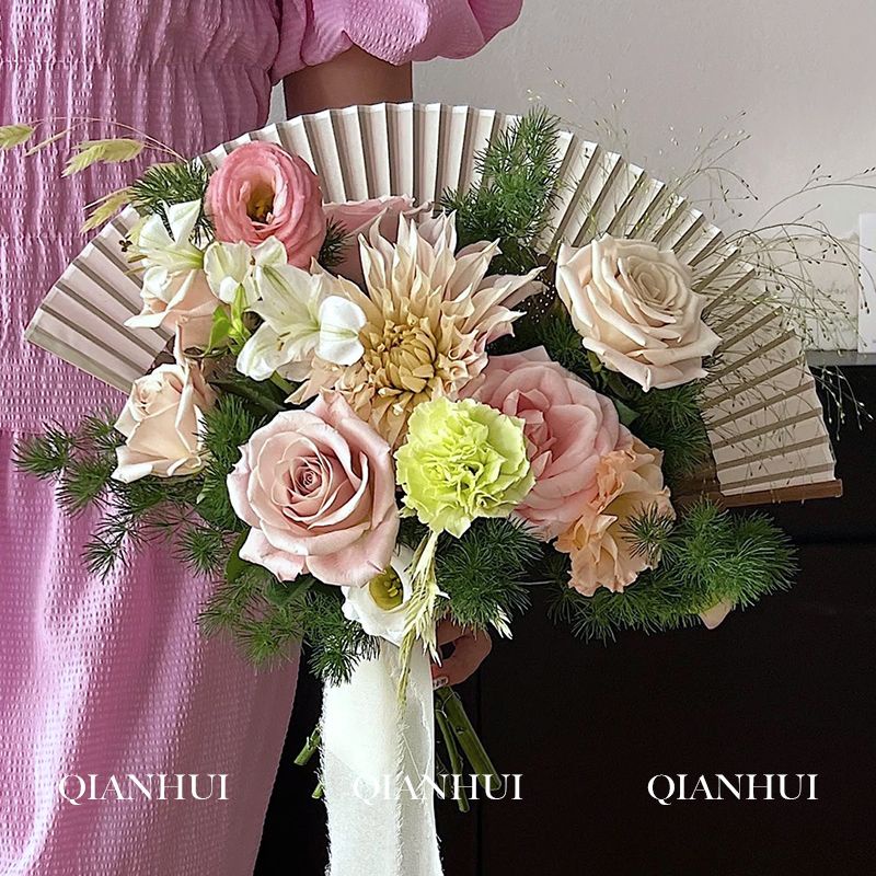 Quạt Xếp Cầm Tay Đính Nơ Phong Cách Trung Hoa Mới Cho Đám Cưới