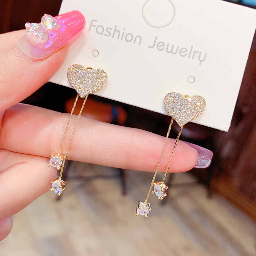 Khuyên Tai Tua Rua Hình Trái Tim Đính Đá Pha Lê Thời Trang Hàn Quốc