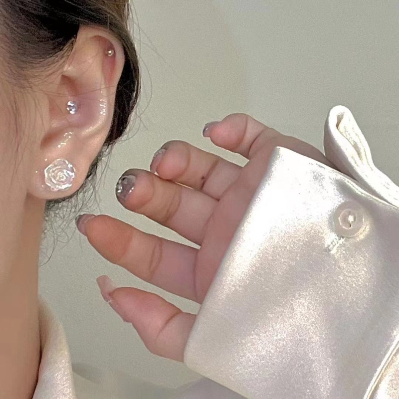 Đôi Bông Tai Hình Bông Hoa Thời Trang Hàn Quốc Dành Cho Nữ