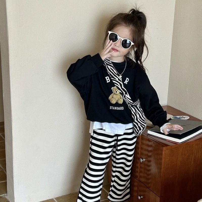 Set Đồ Thể Thao Dài Tay Họa Tiết Kẻ Sọc In Hình Gấu Dễ Thương Thời Trang Mùa Thu Cho Bé Trai Và Gái