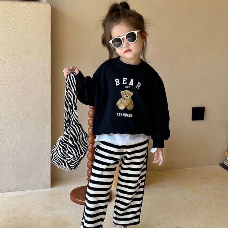 Set Đồ Thể Thao Dài Tay Họa Tiết Kẻ Sọc In Hình Gấu Dễ Thương Thời Trang Mùa Thu Cho Bé Trai Và Gái