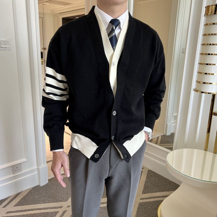 Áo Khoác cardigan Cổ Chữ v Màu Sắc Tương Phản Phong Cách retro Cao Cấp Cho Nam