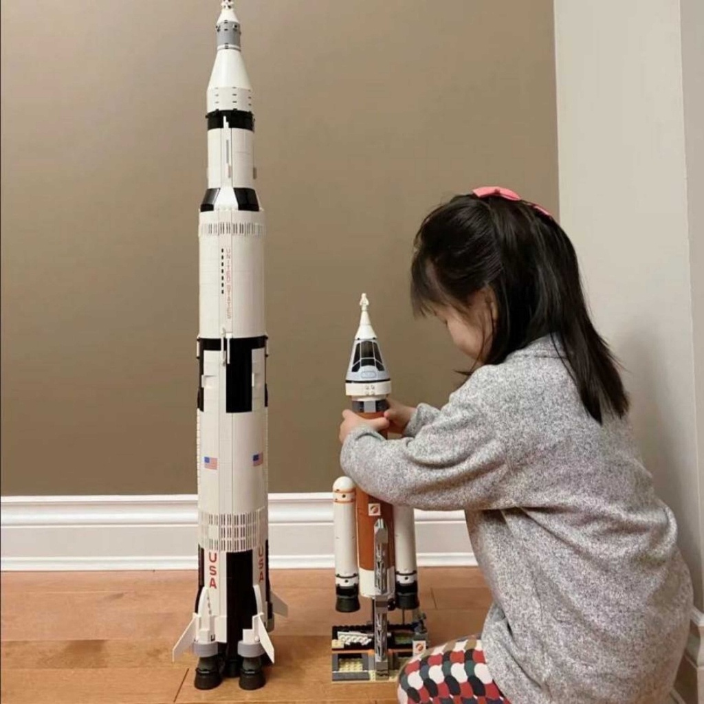 Mô Hình Lắp Ráp Siêu Tàu Vũ Trụ Technic Nasa Apolo Saturn V tỉ lệ 1:10 SKU 12006 1969 PCS - Pluton