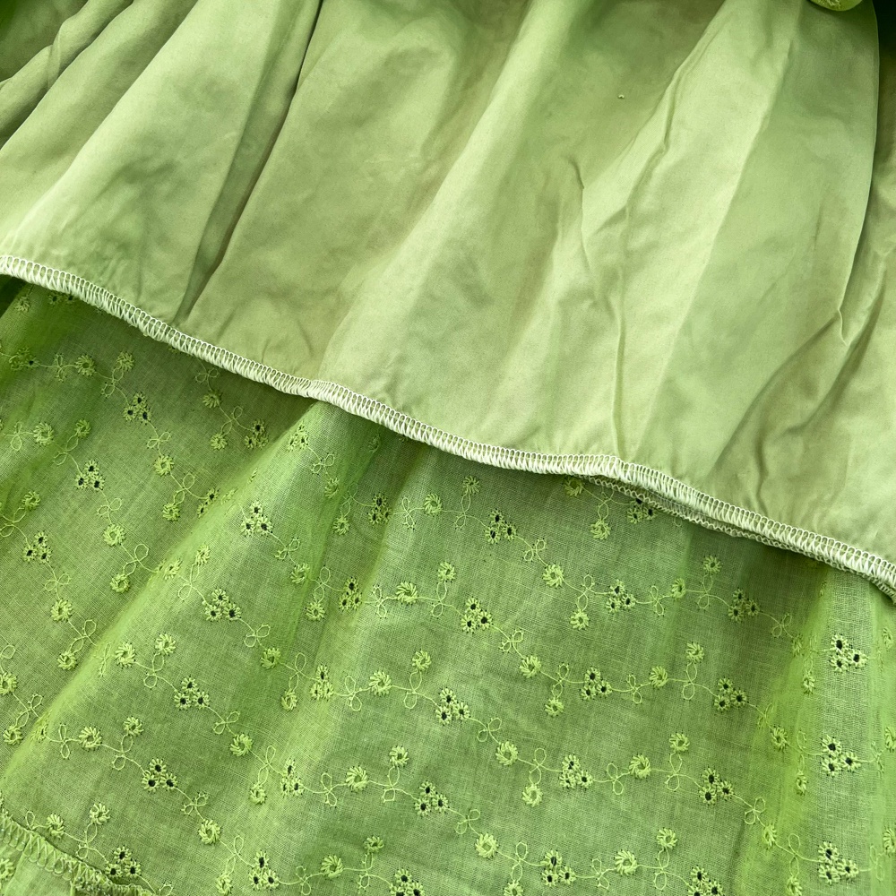 Qunz Đầm Tay Dài Cổ Tròn Dáng Rộng Thêu Họa Tiết Xinh Xắn 6652