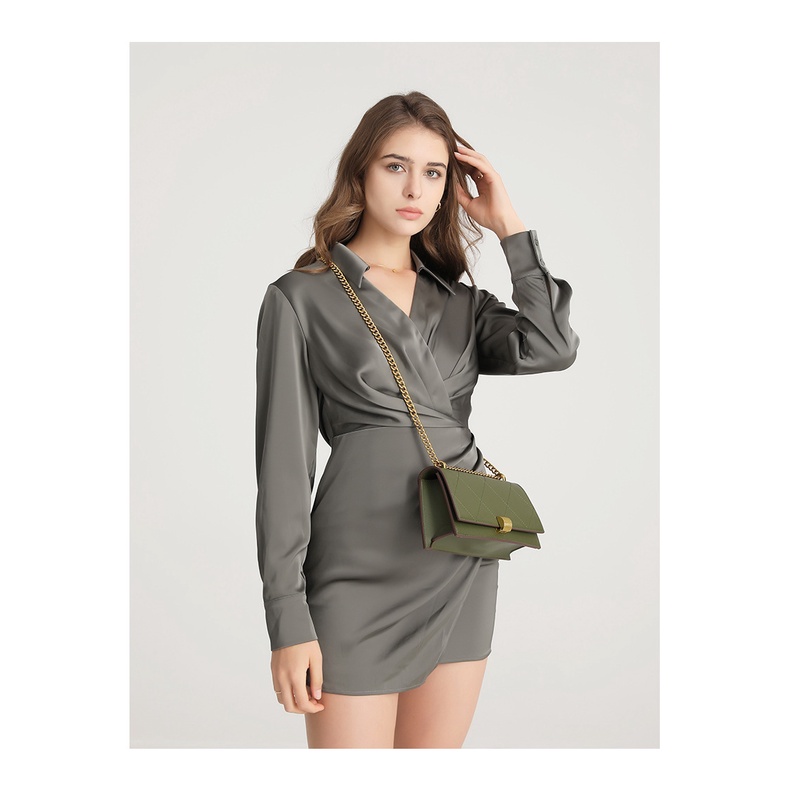 Túi Đeo Chéo Một Bên Vai Có Dây Xích Thiết Kế Cao Cấp Phong Cách Mới Dành Cho Bạn Nữ