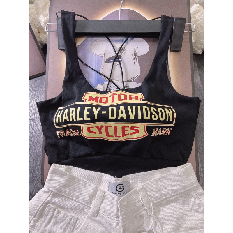 Set áo croptop dây bún chéo sau lưng có mút và quần short jean túi lồi in chữ